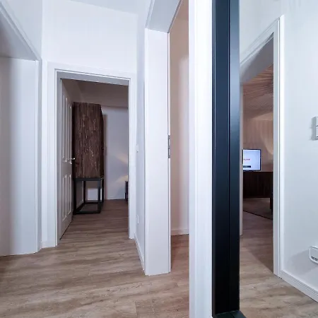 Alpha Apartment *